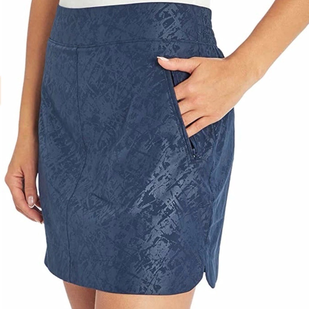 Orvis Women's Lightweight 4 Way Stretch Moisture Wicking Travel Skort Navy Blue
